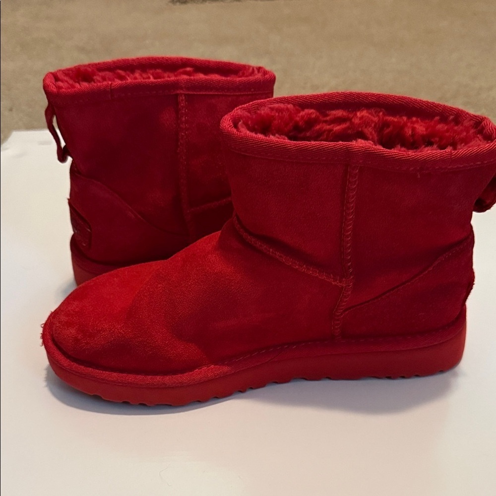 UGG Bold Red Suede Boots - Picture 4 of 8